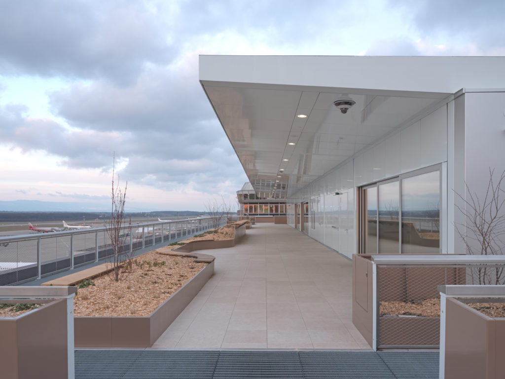 © CHRISTIAN DUPRAZ ARCHITECTURE OFFICE © PANORAMA -GENEVA AIRPORT © LAURA KELLER