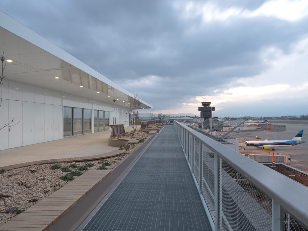 © CHRISTIAN DUPRAZ ARCHITECTURE OFFICE - TERRASSE PANORAMA © LAURA KELLER SANNA.4